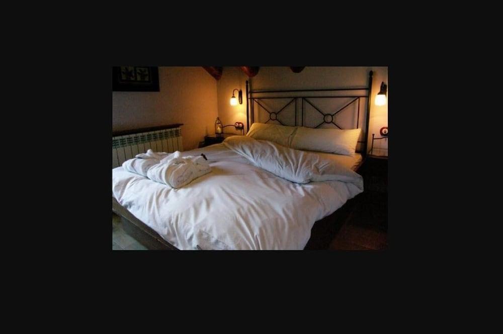 Santa Cruz de la Serós Hotel Rural El Mirador De Los Pirineos מראה חיצוני תמונה