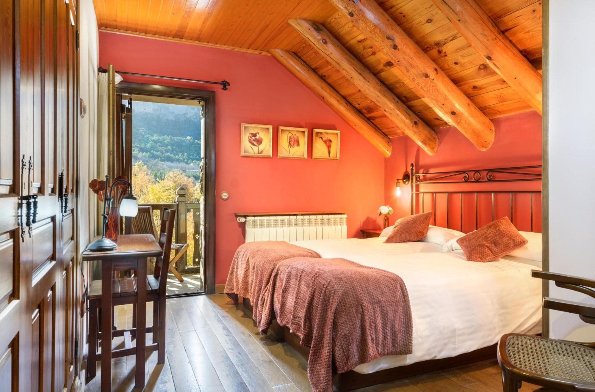 Santa Cruz de la Serós Hotel Rural El Mirador De Los Pirineos מראה חיצוני תמונה